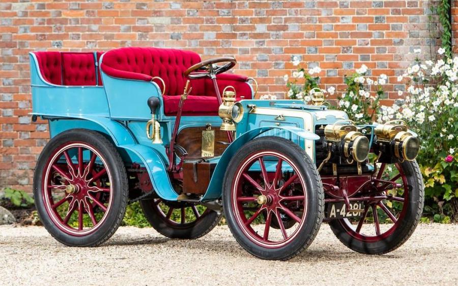 Panhard & Levassor 7 HP Twin-Cylinder 4-Seater Rear-Entrance Tonneau (3010) '1901
